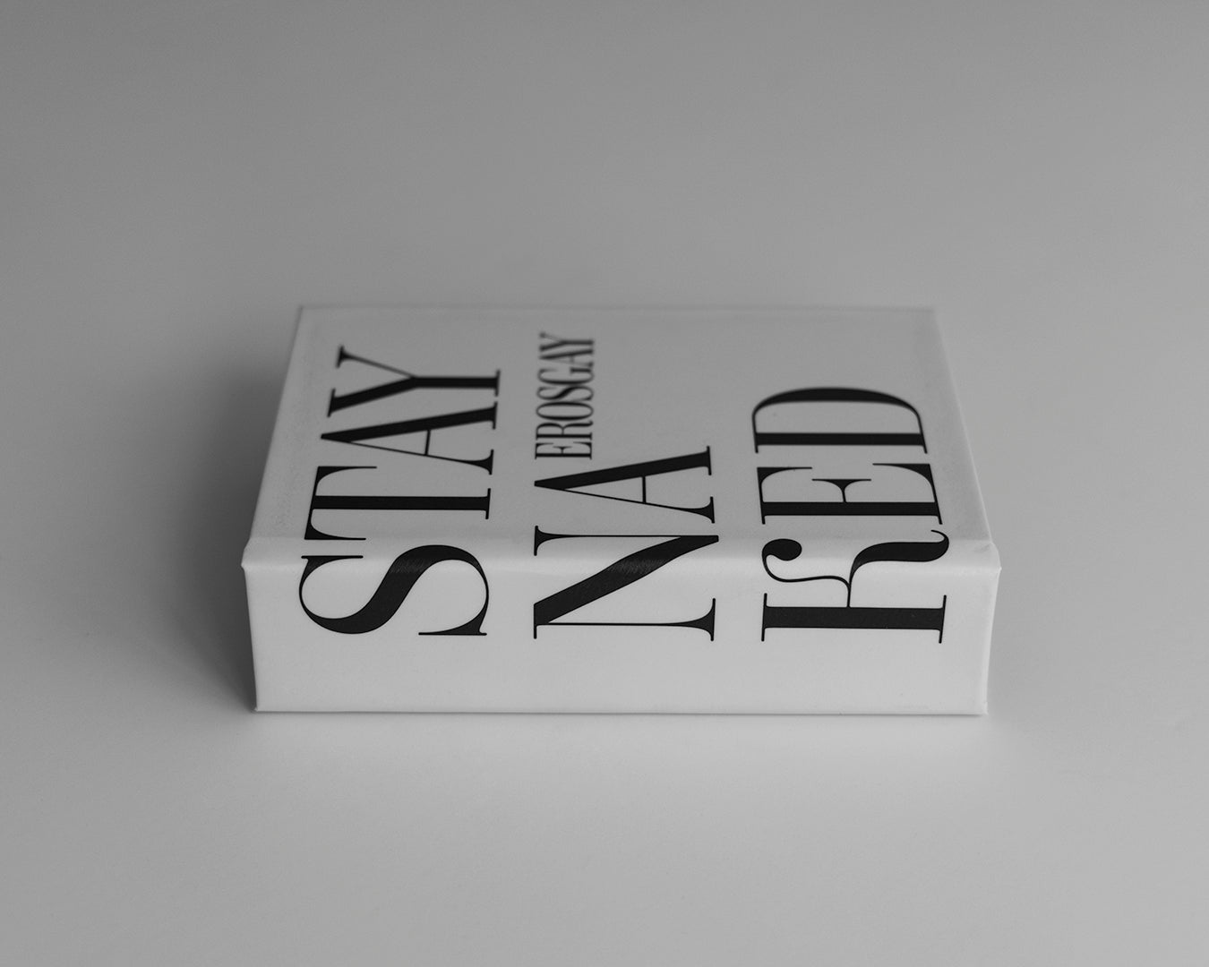 Stay Naked – 30 tarjetas de frases e imágenes para volver a ti